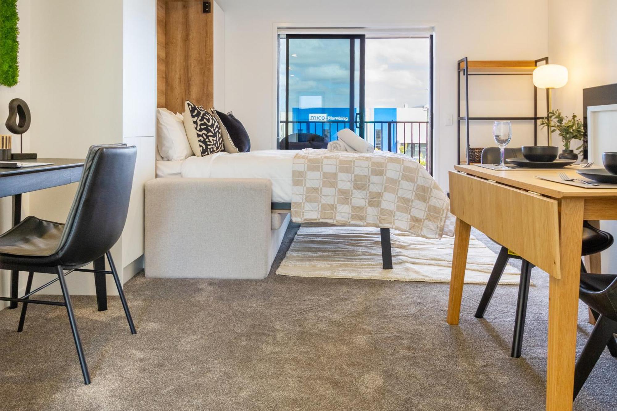 Prime Locale: Studio With Balcony Christchurch Kültér fotó
